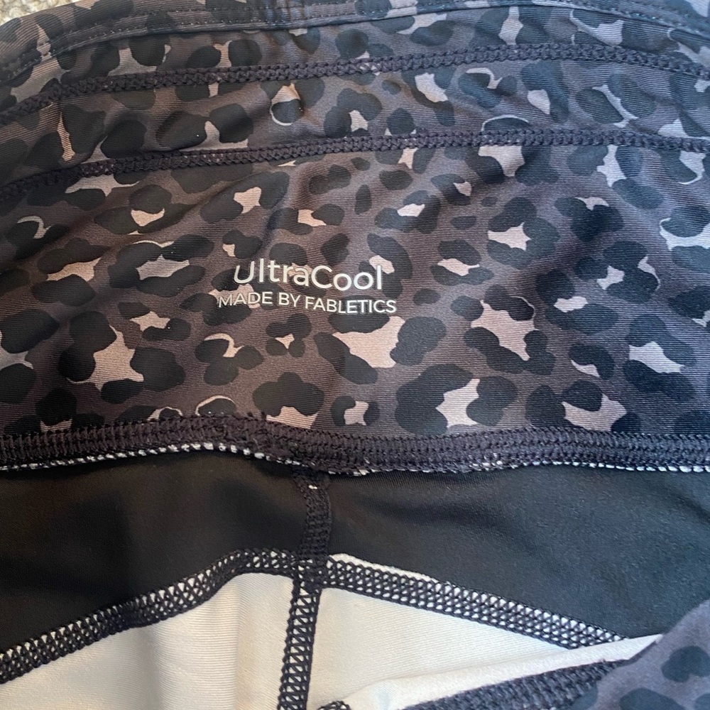 Workout Clothes Bundle - image 8